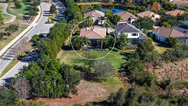 7504 WINDY HILL COVE, Lakewood Ranch, FL 34202