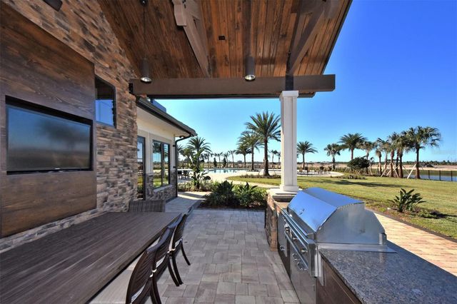 7504 WINDY HILL COVE, Lakewood Ranch, FL 34202
