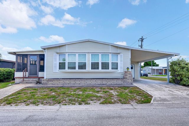 8906 31ST AVENUE E, Palmetto, FL 34221