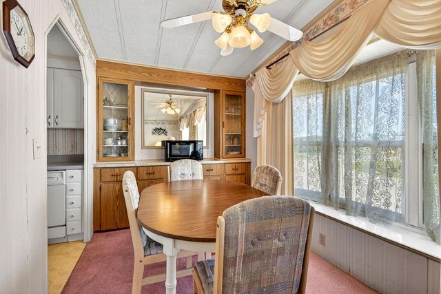8906 31ST AVENUE E, Palmetto, FL 34221