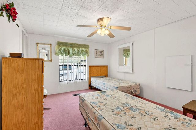 8906 31ST AVENUE E, Palmetto, FL 34221