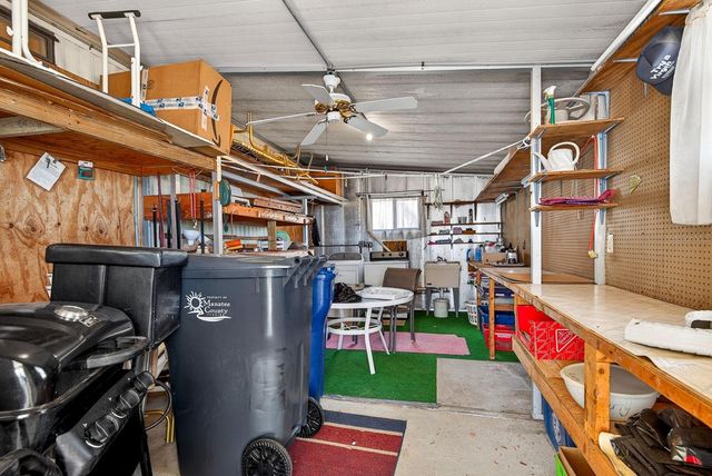 8906 31ST AVENUE E, Palmetto, FL 34221