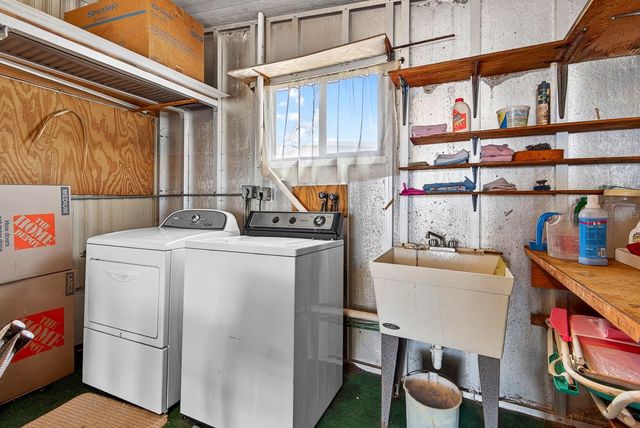 8906 31ST AVENUE E, Palmetto, FL 34221