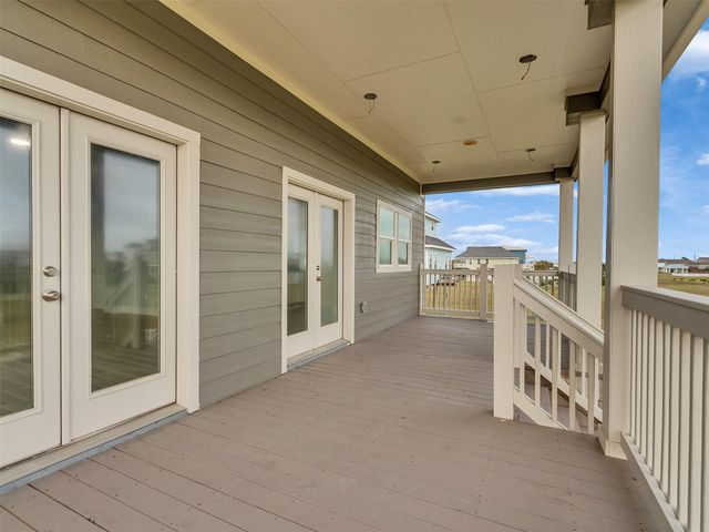 18809 Warrior Road, Galveston, TX 77554