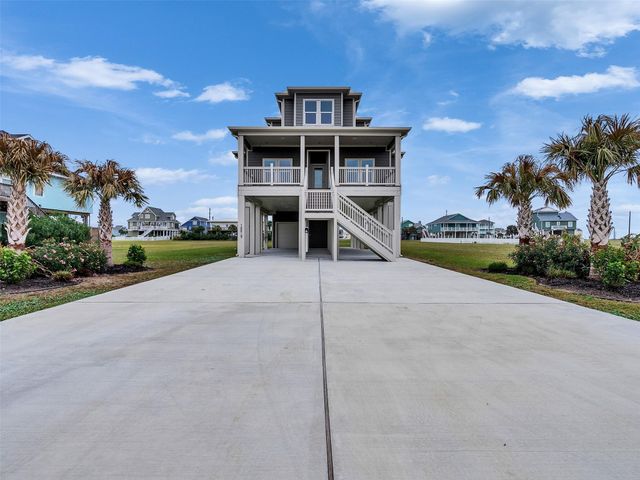 18809 Warrior Road, Galveston, TX 77554