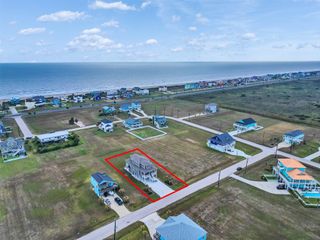18809 Warrior Road, Galveston, TX 77554