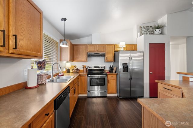 47655 138th Avenue E, Eatonville, WA 98328