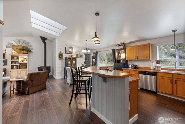 47655 138th Avenue E, Eatonville, WA 98328