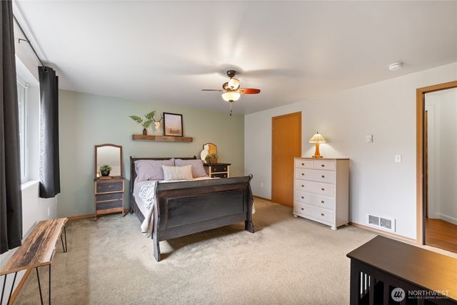 47655 138th Avenue E, Eatonville, WA 98328