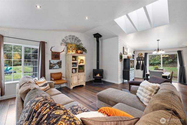 47655 138th Avenue E, Eatonville, WA 98328