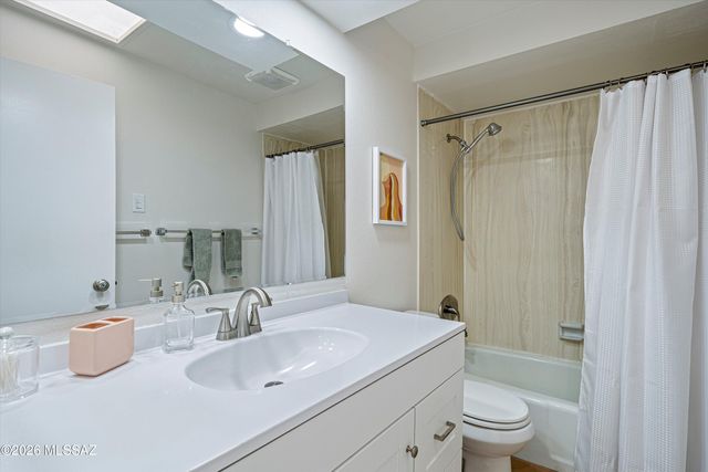 440 N Dodge Boulevard, Tucson, AZ 85716