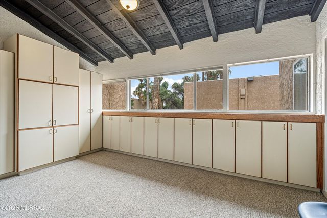 440 N Dodge Boulevard, Tucson, AZ 85716