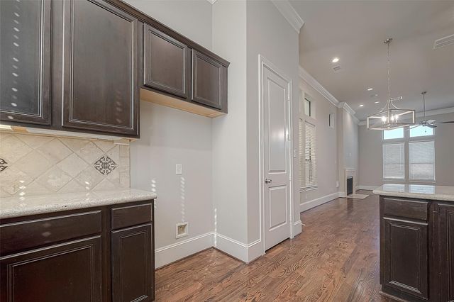 2634 Texas Street, Houston, TX 77003