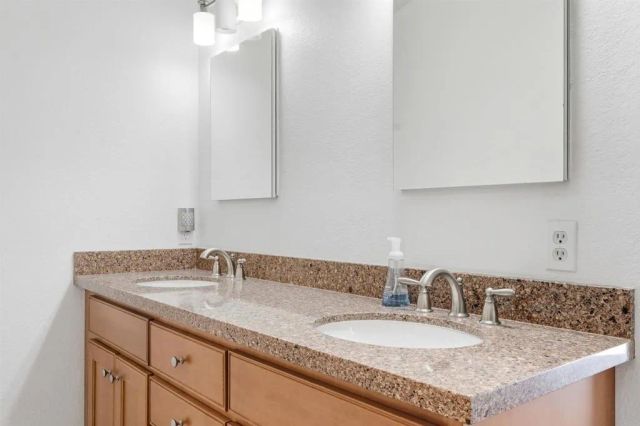 10304 Crosscreek, San Diego, CA 92131