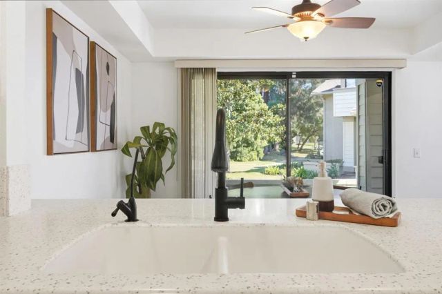 10304 Crosscreek, San Diego, CA 92131