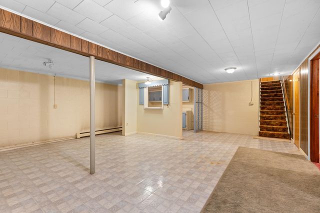 19 5th Street SE, Eyota, MN 55934