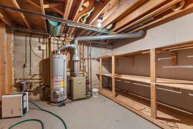 19 5th Street SE, Eyota, MN 55934