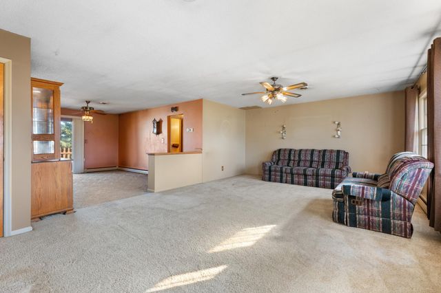 19 5th Street SE, Eyota, MN 55934