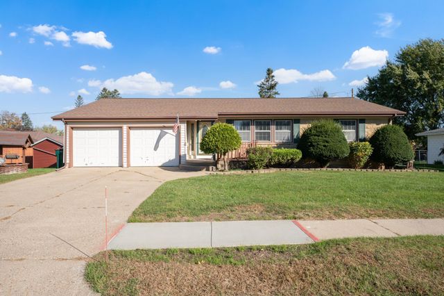 19 5th Street SE, Eyota, MN 55934