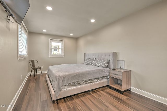 2413 Catherine Street, Bristol, VA 24201