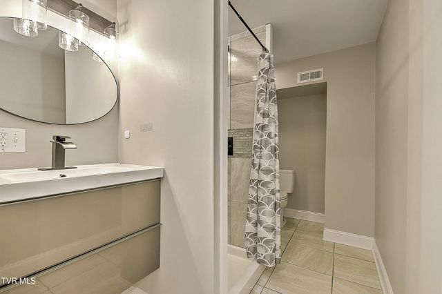 2413 Catherine Street, Bristol, VA 24201