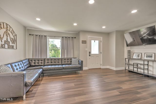 2413 Catherine Street, Bristol, VA 24201