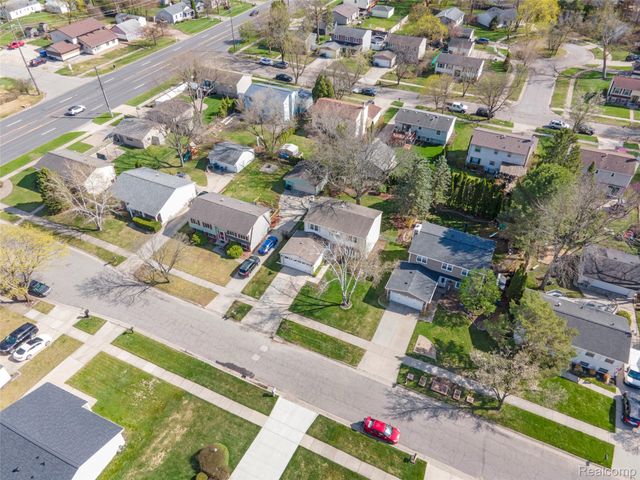 44453 Albert Drive, Plymouth Charter Township, MI 48170