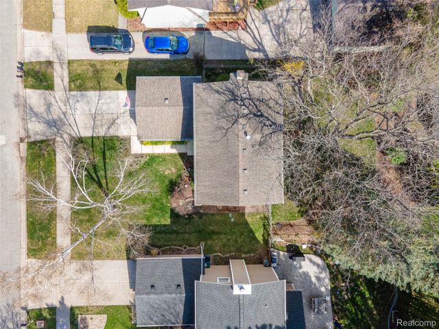 44453 Albert Drive, Plymouth Charter Township, MI 48170