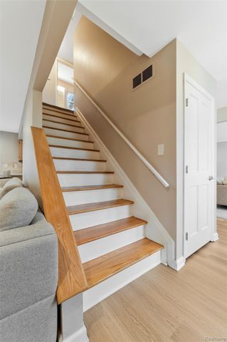 44453 Albert Drive, Plymouth Charter Township, MI 48170