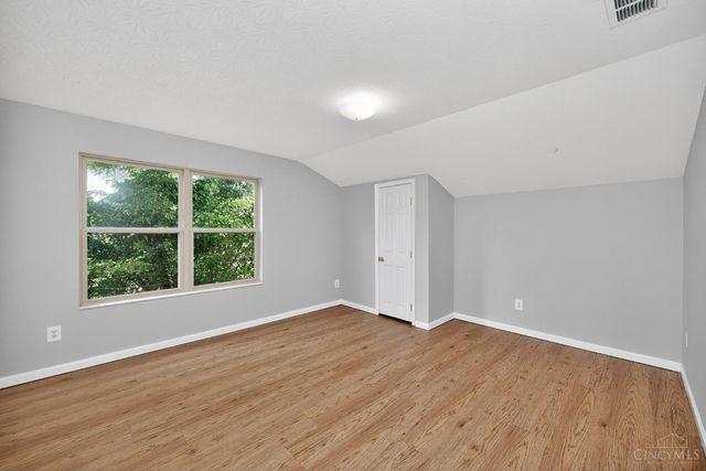 218 Heffron Circle, Hamilton Twp, OH 45039