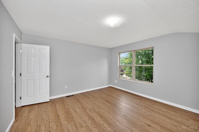 218 Heffron Circle, Hamilton Twp, OH 45039