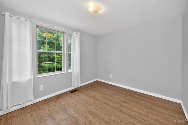 218 Heffron Circle, Hamilton Twp, OH 45039