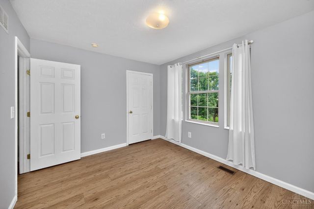 218 Heffron Circle, Hamilton Twp, OH 45039