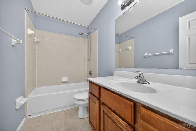 218 Heffron Circle, Hamilton Twp, OH 45039