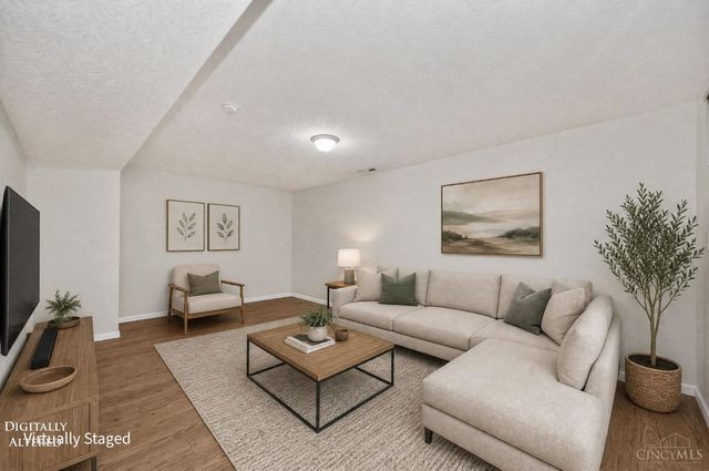 218 Heffron Circle, Hamilton Twp, OH 45039