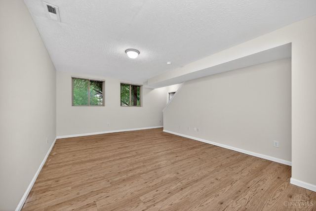 218 Heffron Circle, Hamilton Twp, OH 45039