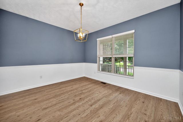 218 Heffron Circle, Hamilton Twp, OH 45039