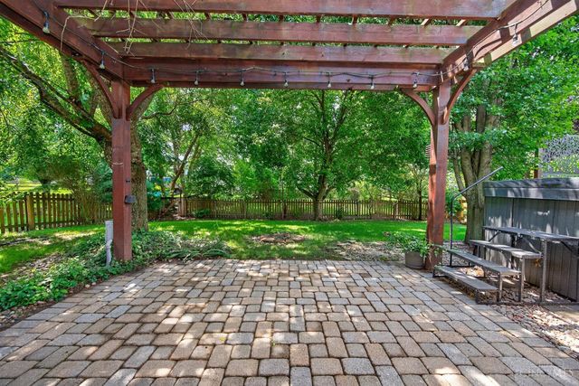 218 Heffron Circle, Hamilton Twp, OH 45039