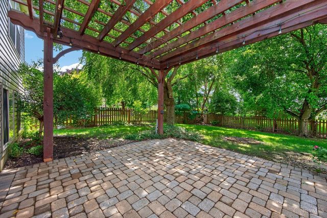 218 Heffron Circle, Hamilton Twp, OH 45039