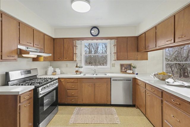 2889 Parkridge Drive, Ann Arbor, MI 48103