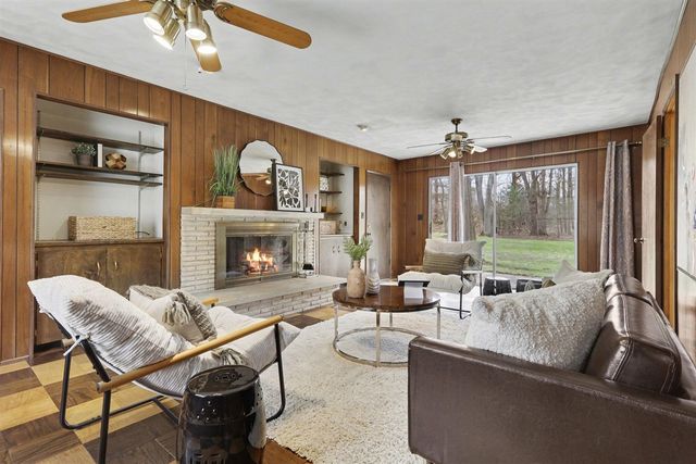 2889 Parkridge Drive, Ann Arbor, MI 48103