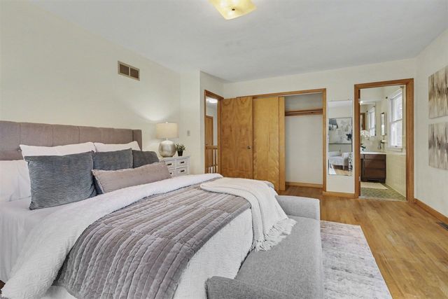 2889 Parkridge Drive, Ann Arbor, MI 48103