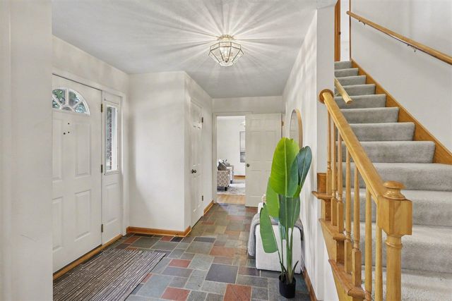 2889 Parkridge Drive, Ann Arbor, MI 48103