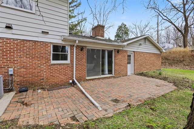 2889 Parkridge Drive, Ann Arbor, MI 48103
