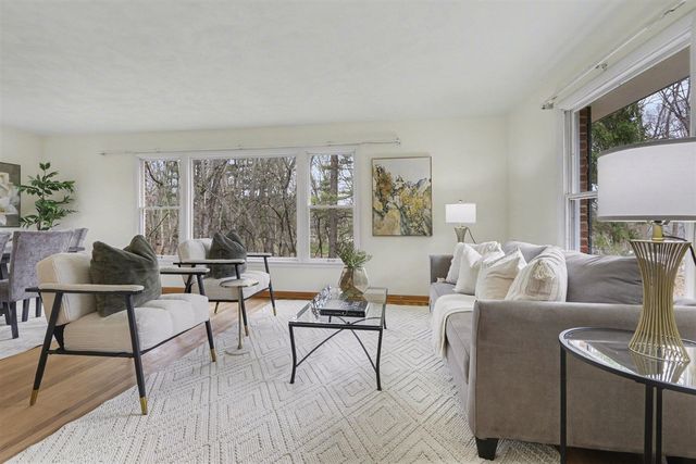 2889 Parkridge Drive, Ann Arbor, MI 48103