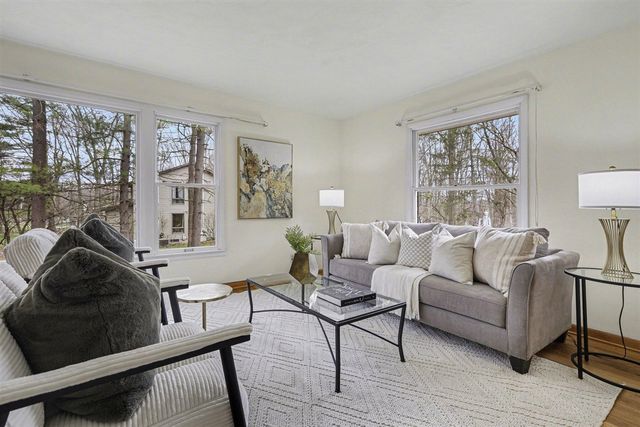 2889 Parkridge Drive, Ann Arbor, MI 48103