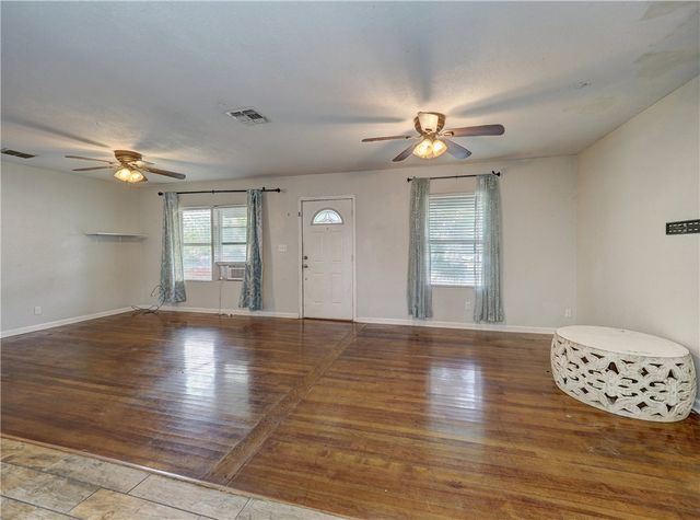 1809 Merriman Ave, Corpus Christi, TX 78412