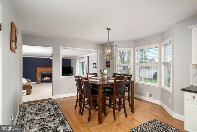 27 ANDOVER WAY, Hamilton, NJ 08610