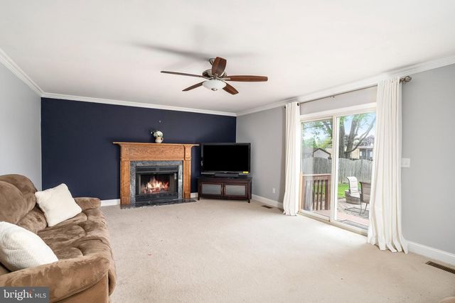 27 ANDOVER WAY, Hamilton, NJ 08610