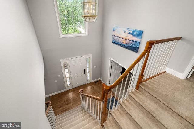 27 ANDOVER WAY, Hamilton, NJ 08610